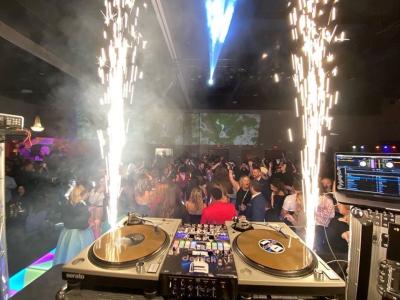 paintthetownreddjderrick5